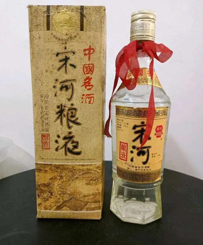 我国“生不逢时”的4款白酒，品质好价格低，只因宣传包装不到位而被忽视，行家直呼可