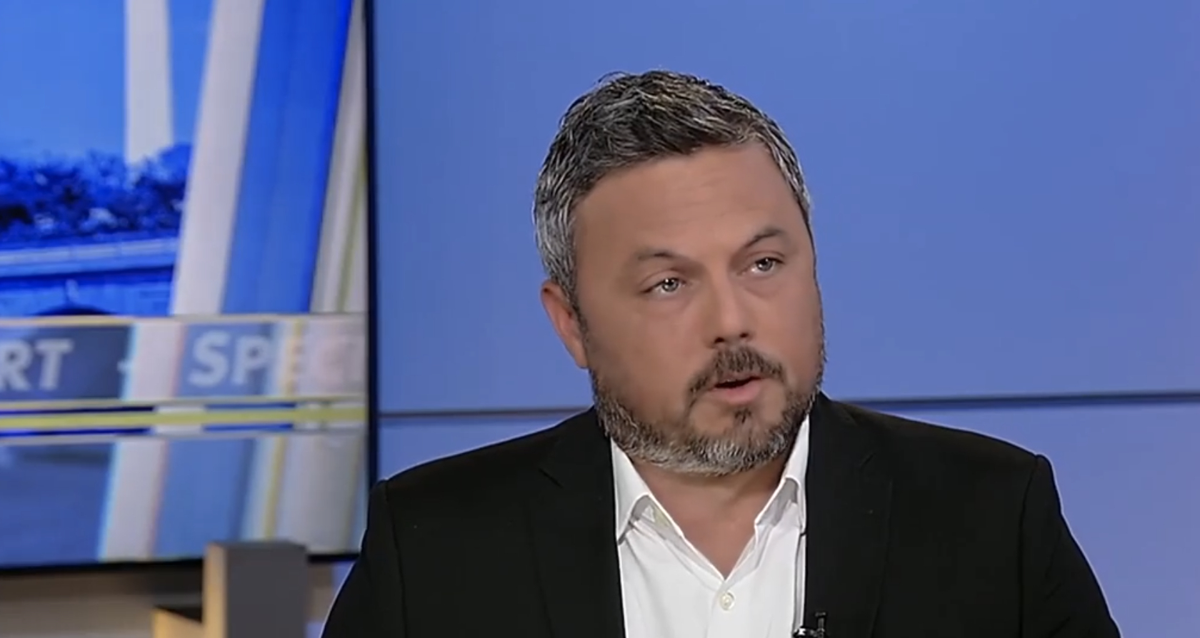 【#美UFO纪录片导演称宇宙中人类不孤单# 】#美导演称当下系探索外星文明转折点