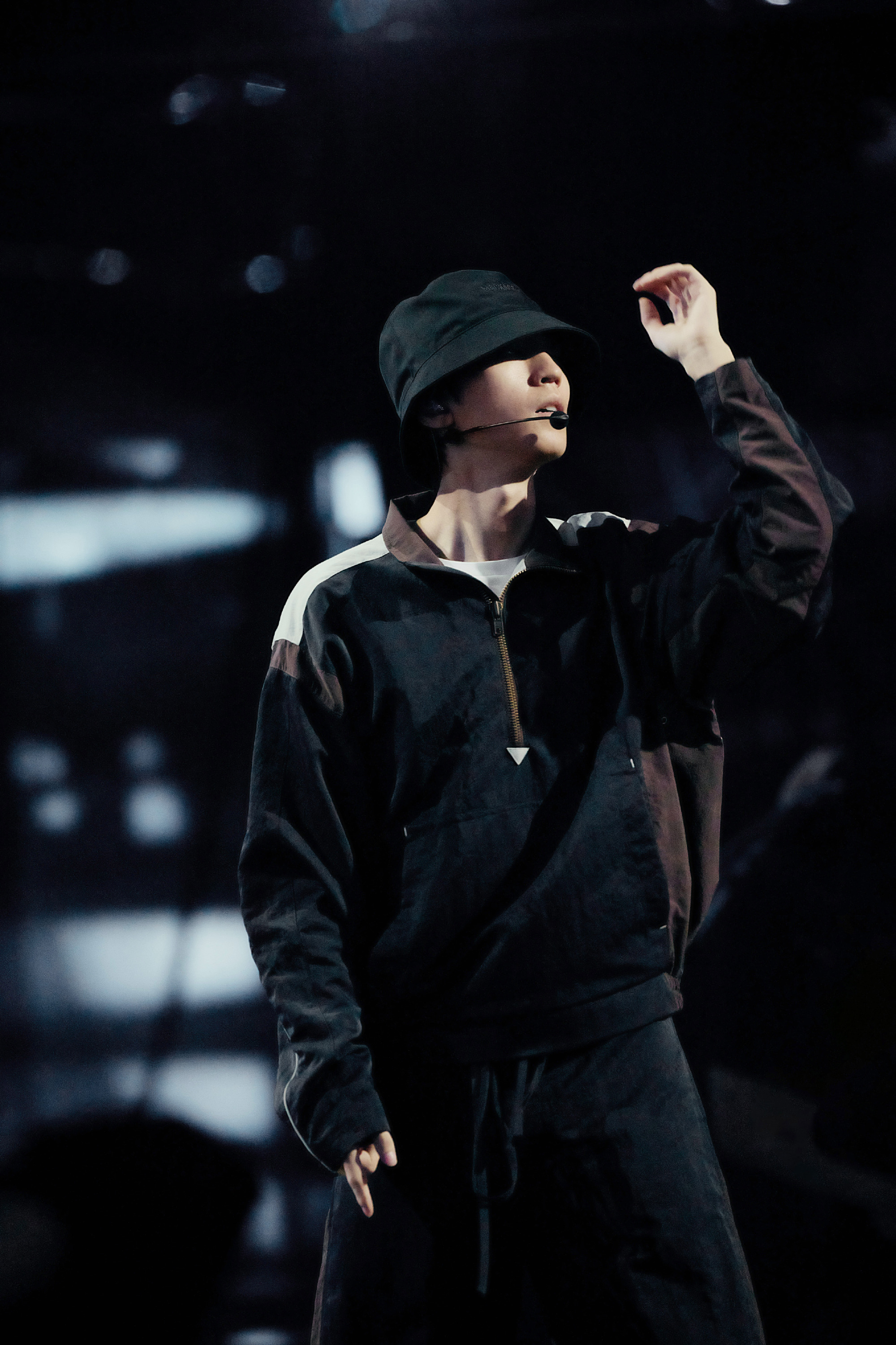 王俊凯舞台上无可替代的锋芒王俊凯幕布将启静候绽放 王俊凯舞台上无可替代的锋芒王俊