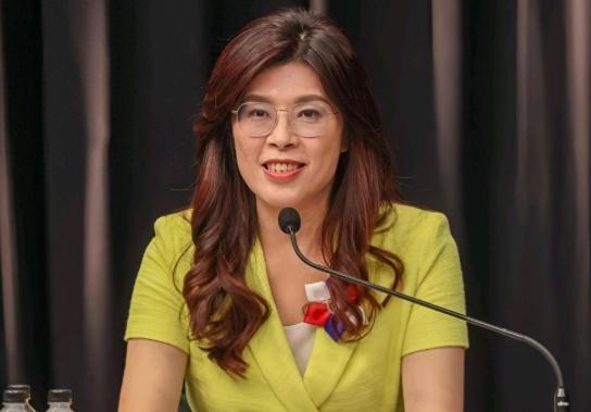 郑丽文这一招太高了！民进党当局有意阻扰郑丽文访问中国大陆，结果郑丽文反将一军称，