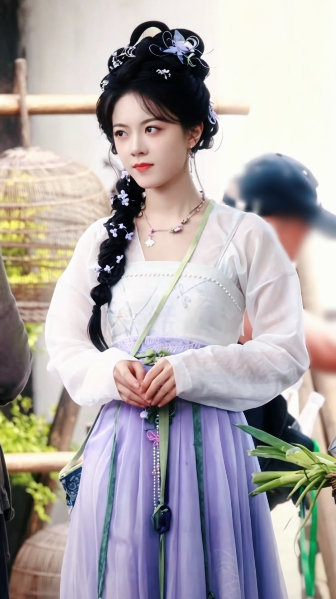 赵今麦演古灵精怪少女手拿把掐 古灵精怪，听雨好萌