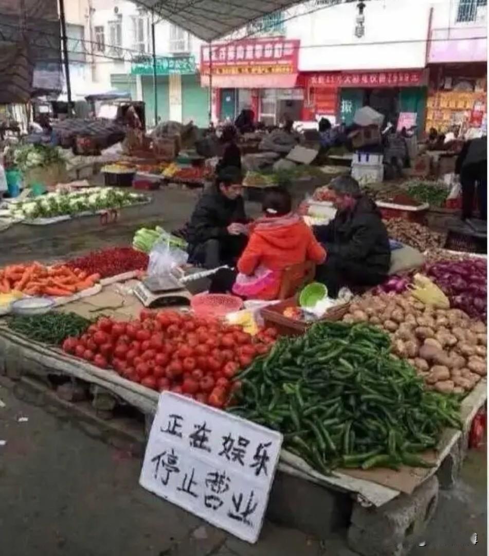 有人批评现在生活太卷，也有人感叹学习太卷，还有指责工作太卷。
其实学一下图片里的