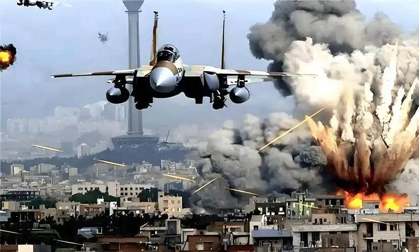 美以轰炸伊朗，看似距离我们很远，其实也很近。最直接的就是汽油涨价了。我一直在西三