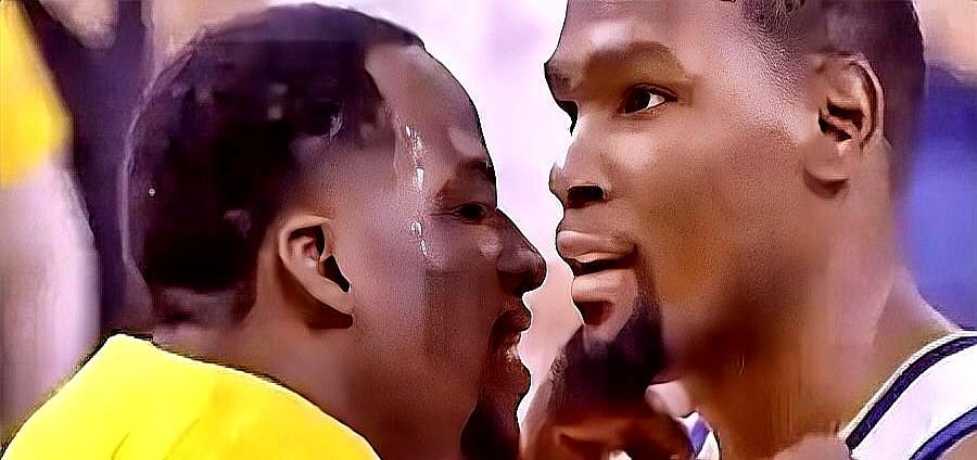 杜兰特没问过谁准他去勇士，但他也没求着谁给他冠军。
73胜的队，他照样每场拿25