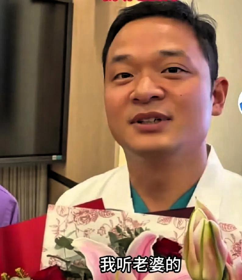 好人有好报！
海南万宁海边救人的护士夫妻，返回工作岗位后，单位对其进行了隆重的表