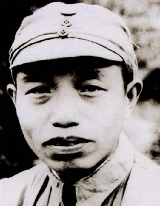 担任副总理长达十九年，凭借卓越军功受到毛主席赞誉，被称为最支持武装斗争的第一人！