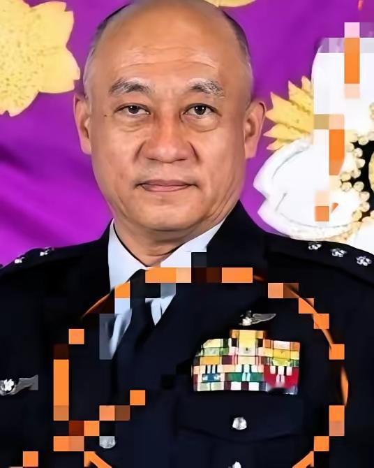 一个被大海包围的小岛国，国土面积本来就不大，居然还敢对咱们熊猫家的台海问题说三道