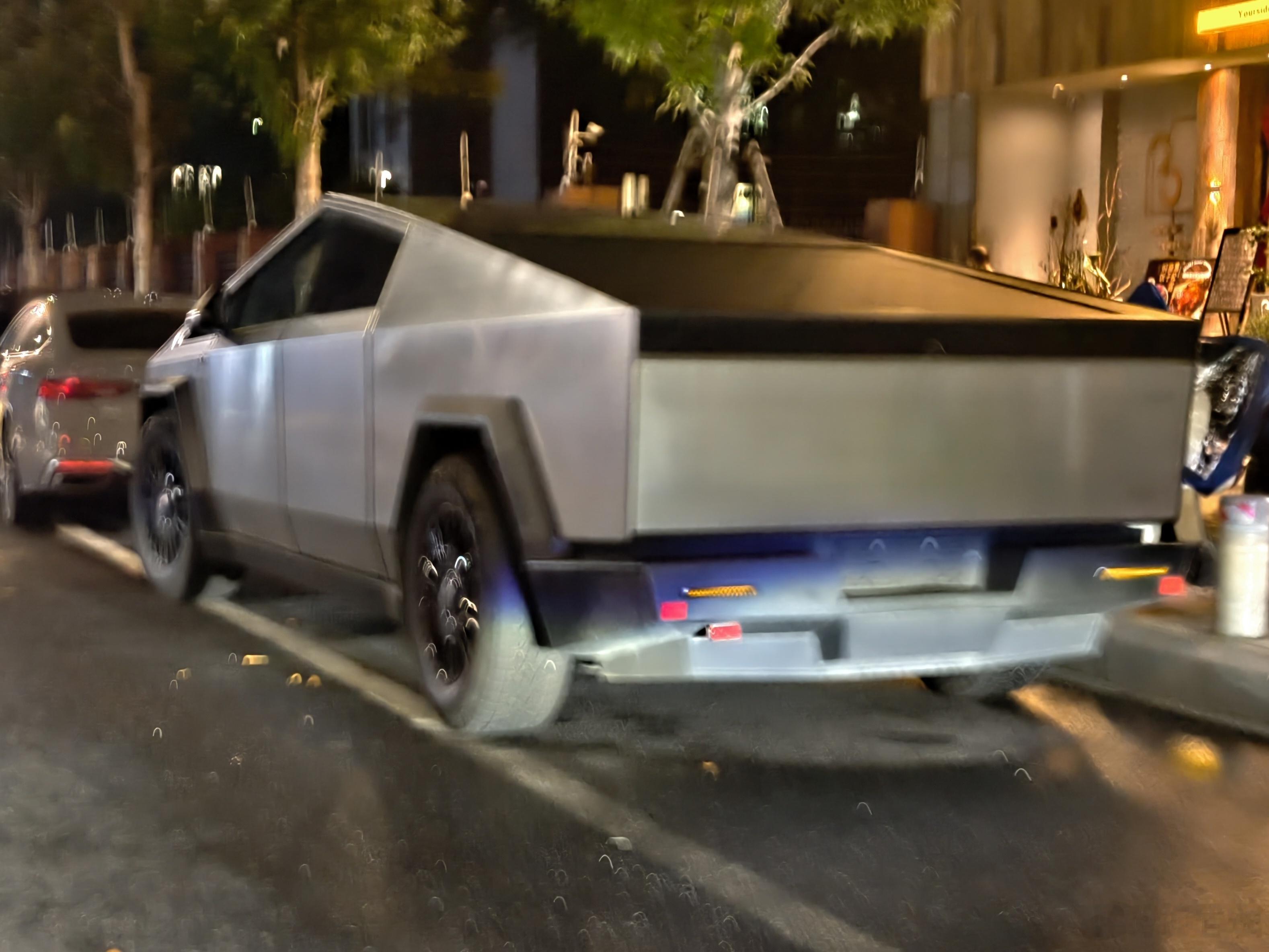 台风巴威又改路线了临平也有这个车了？特斯拉