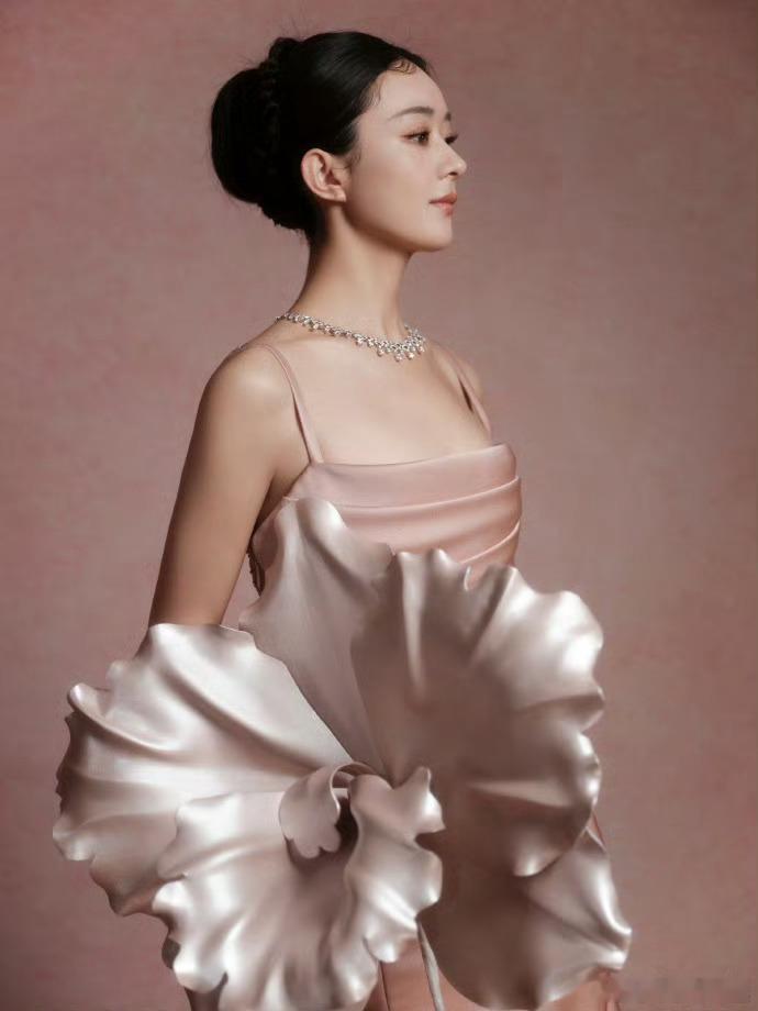 完全是女王级别，不愧是Queen 