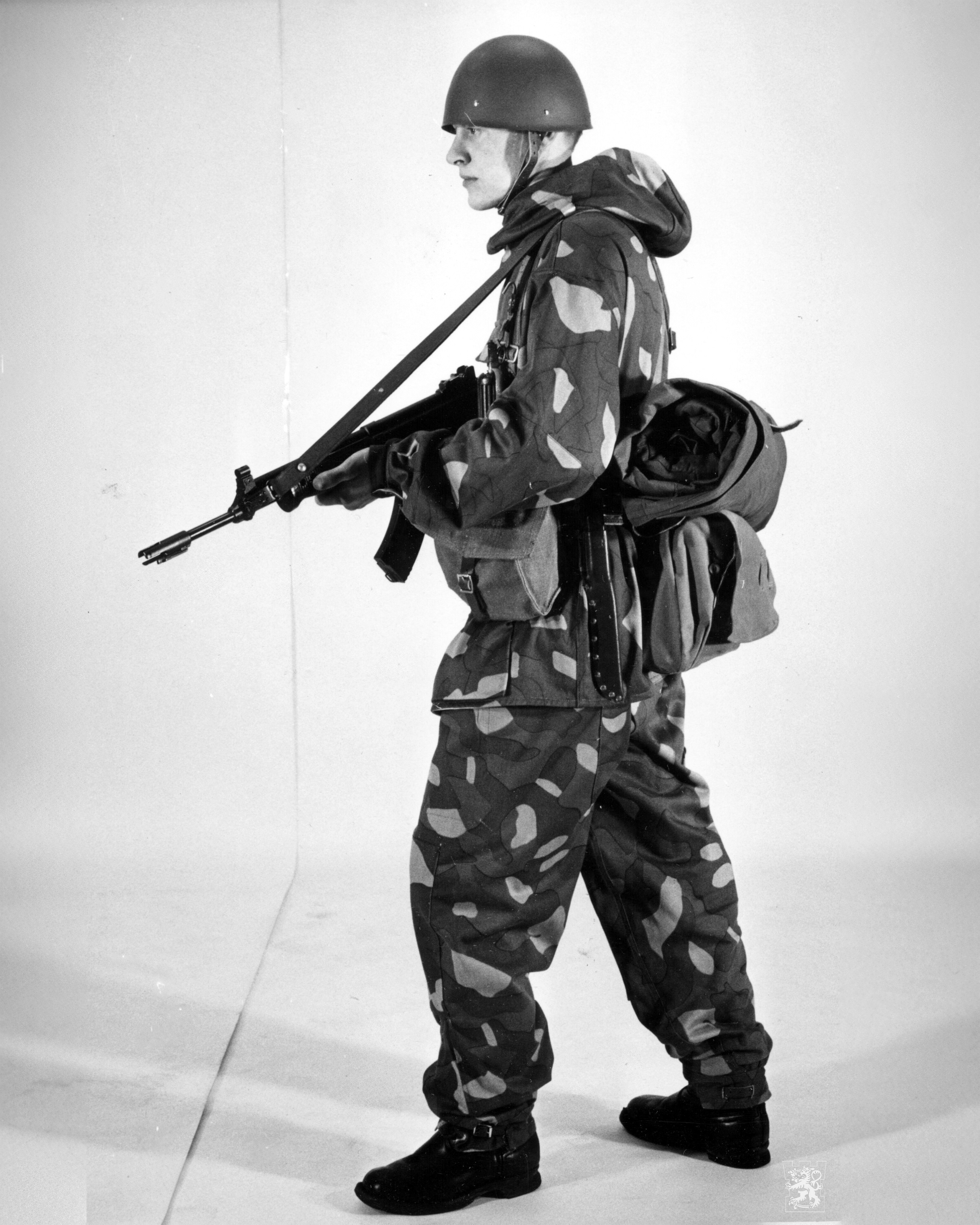 1960年代初，芬兰提出的现代步兵装备系统概念。 