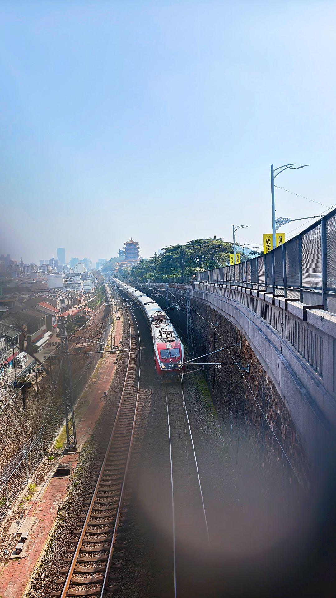 为了看这个镜头， 我特意来到了武汉。