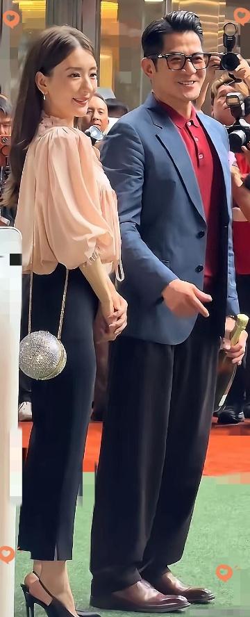 郭富城给天下男人上了一课：

娶老婆可以娶没文化的，

也可以娶没钱的，但千万不