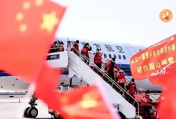 此次中东撤侨，中国要求台湾同胞出示台胞证才能协助撤离，岛内部分人表示不满，但他们