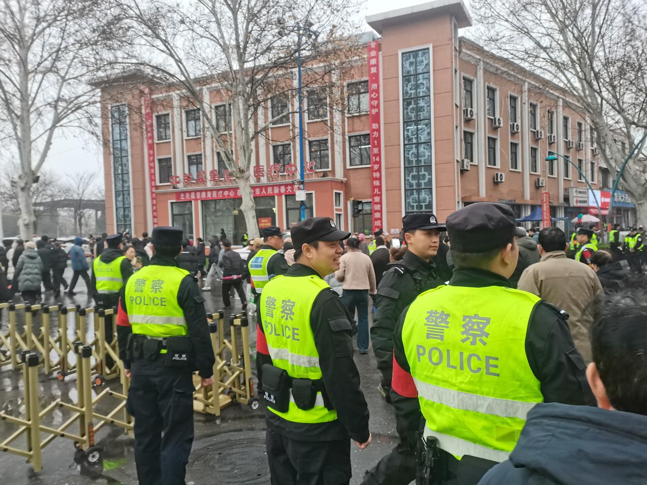 正月十六安阳桥古庙会新春走基层随手拍（41）