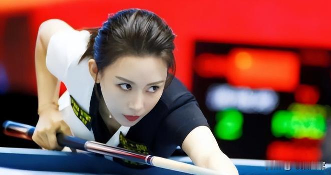 2021年，身价10亿、貌美如花的潘晓婷公开择偶标准。可是男生们一看，纷纷望而却