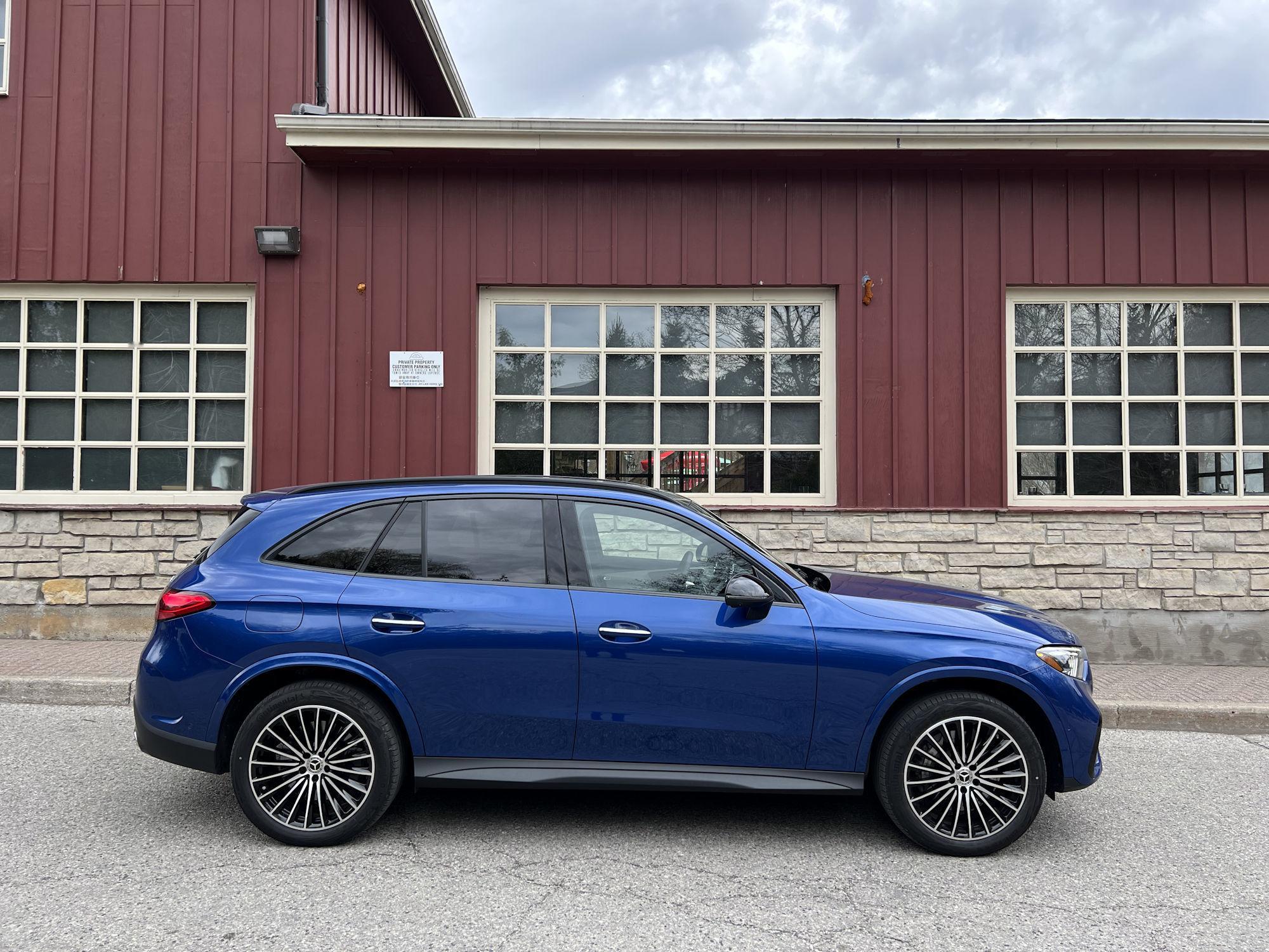 2025 梅赛徳斯-奔驰 GLC 350e ​​​