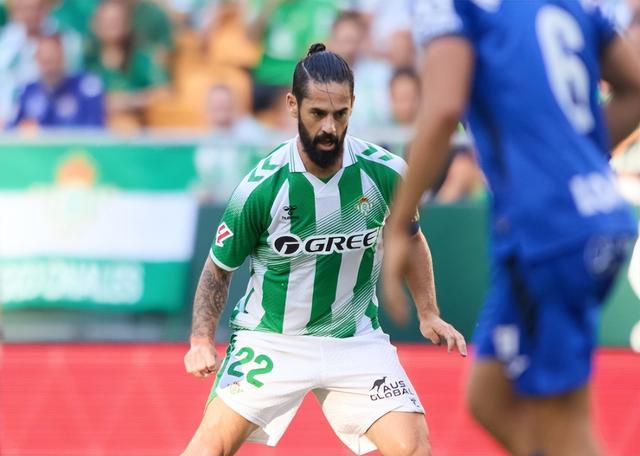 4场1-0！西甲争3杀出黑马：豪门弃将组队 6场15分追平皇马
西甲第6轮，贝蒂