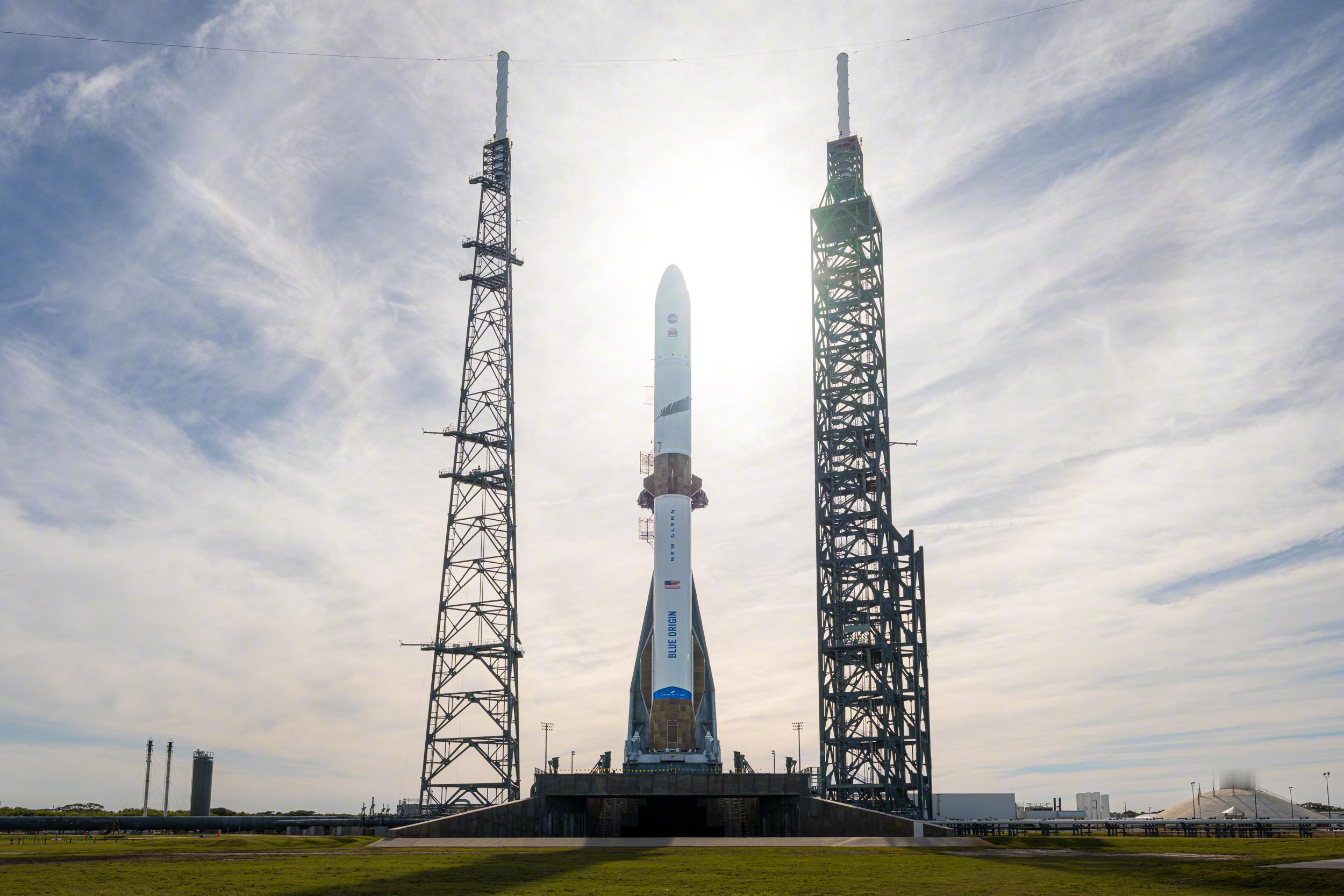 新格伦号已加注燃料，准备执行其第二次任务，搭载NASA的ESCAPADE探测器，