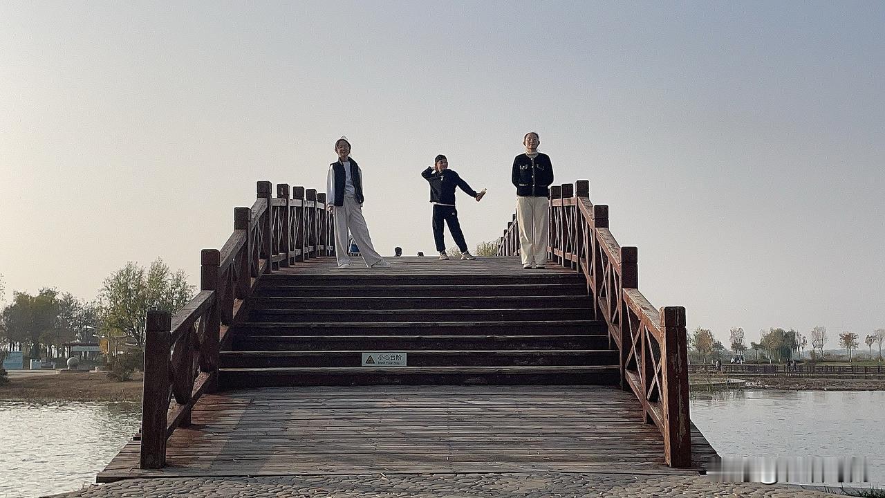 分享我这周有趣的事：趁着冬季还没有完全降临，尽情享受温暖的阳光