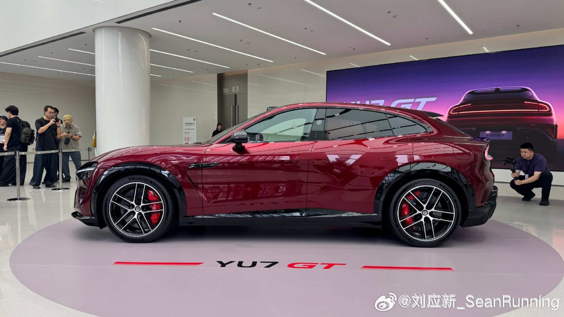 确实看上去得贵那么一点小米YU7GT小米提醒YU7GT非硬派越野车 北京
