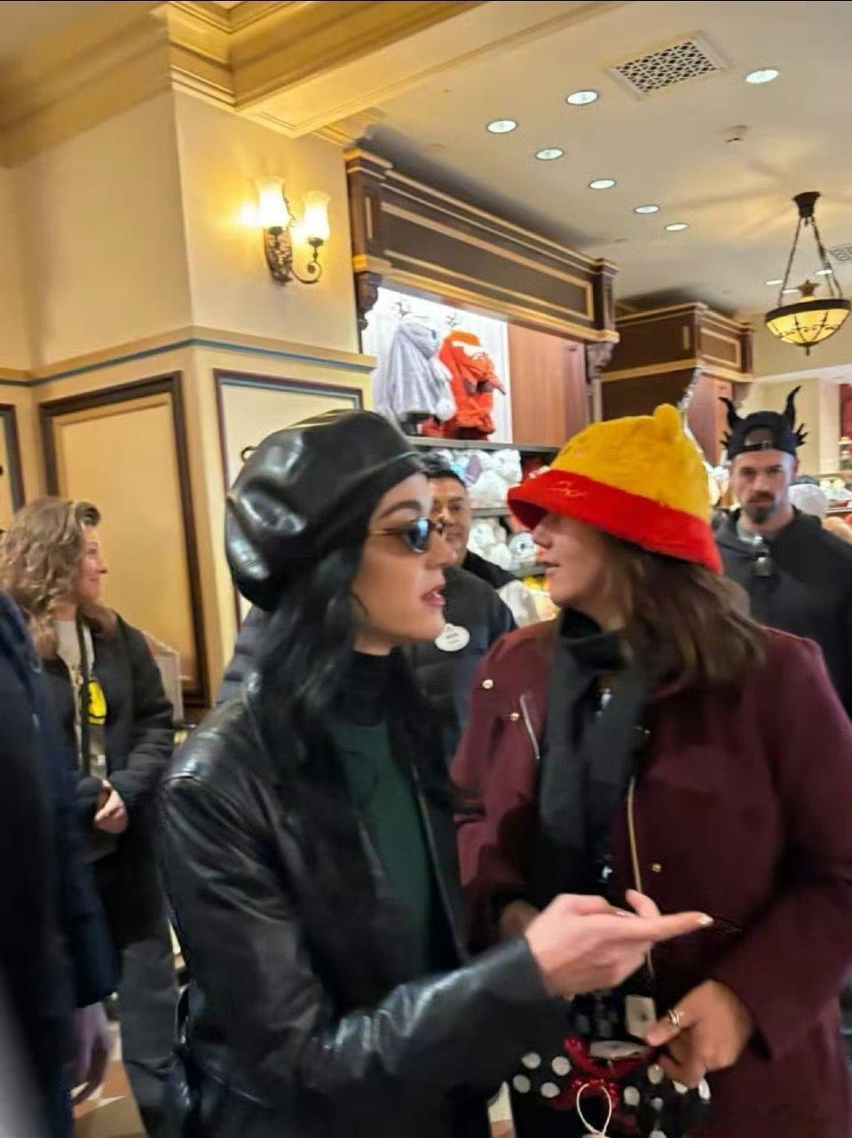 水果姐现身上海迪士尼水果姐也来迪士尼啦 