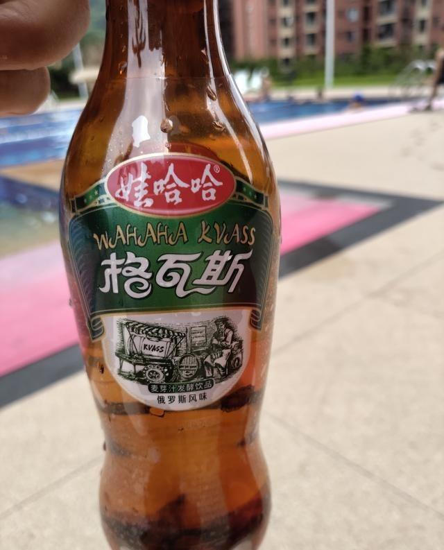 娃哈哈格瓦斯绝对是我心里的YYDS，我从18岁喝到现在，还是最爱这款麦芽汁发酵饮