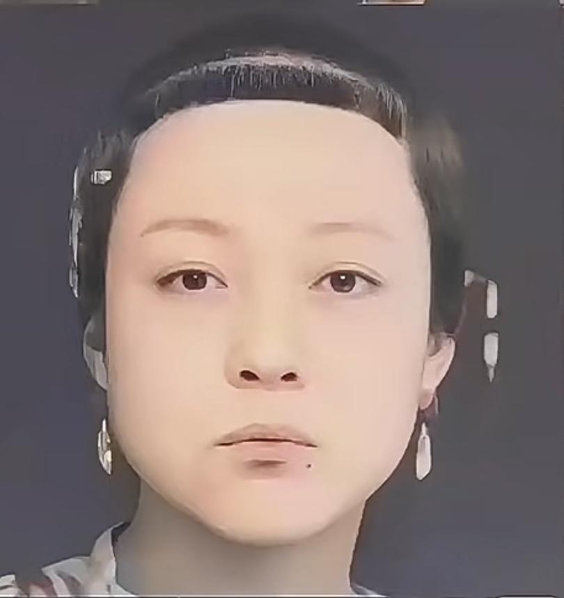 这是李国杰夫人张氏的真实样貌，都看看吧，这可不是剧照，张氏五官美的挑不出毛病来，
