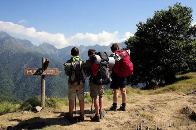 23岁硕士川西徒步遇难：主动返程却未能归来，生命的警钟再次敲响

2024年12