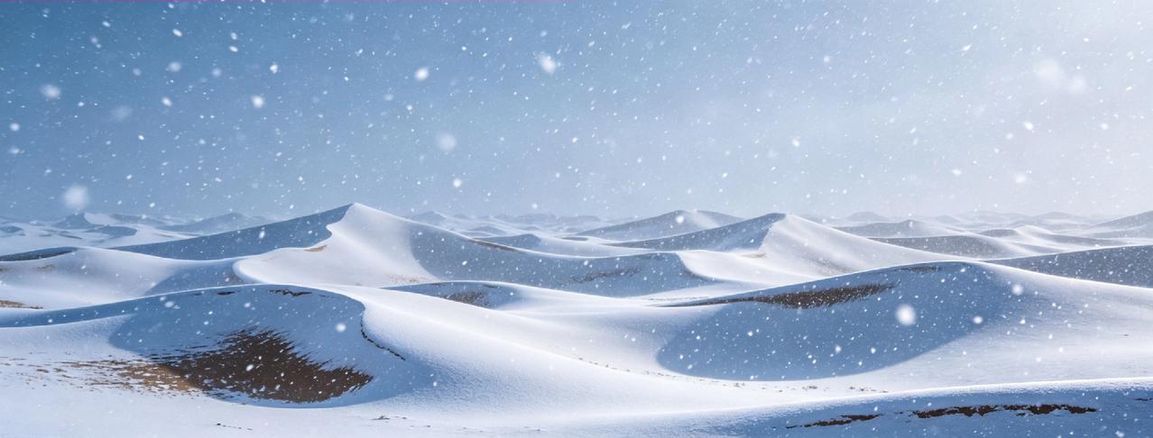 塔克拉玛干的大雪，是人民战天斗地的成果

        你敢信？中国最大的沙漠