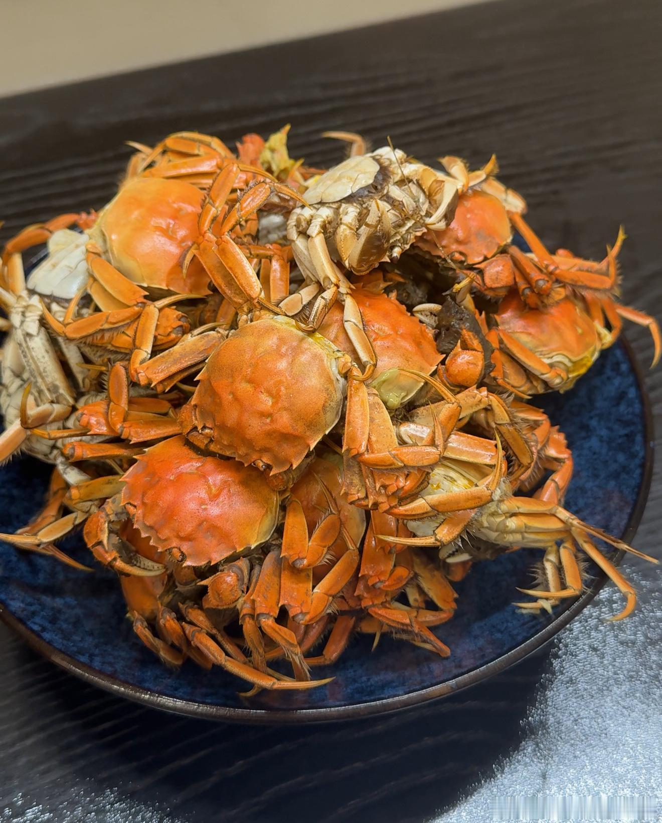 中秋快乐家人们！！！！晚上都吃啥我们东北中秋的时候都爱吃河蟹[捂嘴哭]虽然个头小