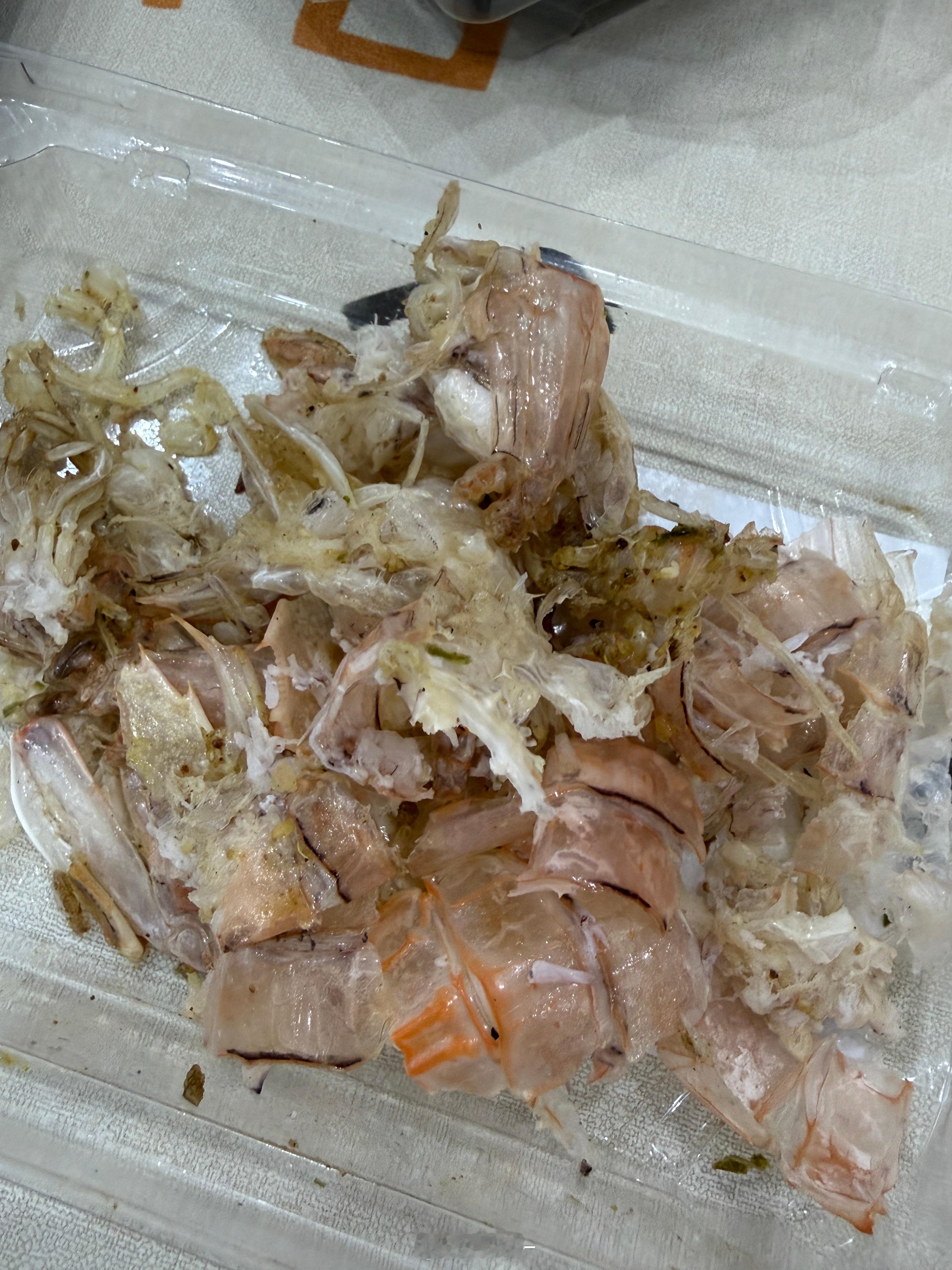 我喜欢吃皮皮虾但是吧每次吃完皮皮虾我这个嘴要疼两天难道是我吃的姿势不对？ 