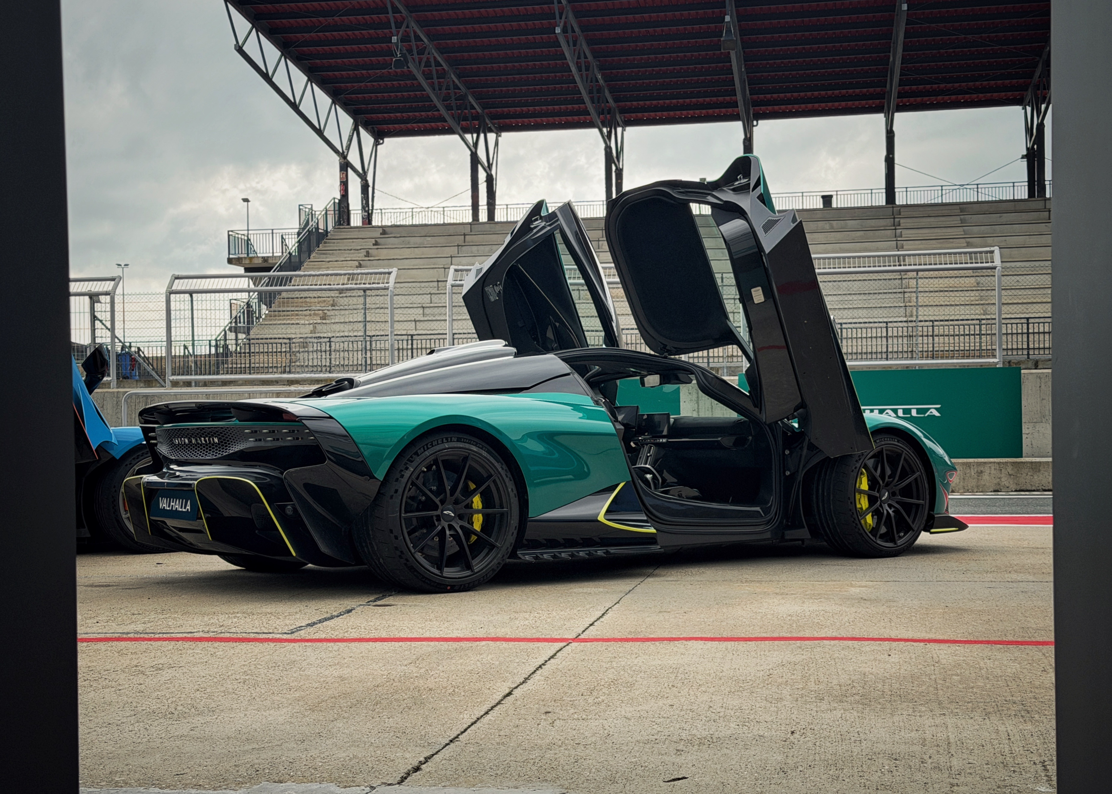 任务完成，前往下一目标🎯🚁阿斯顿马丁欣哲频道阿斯顿马丁valhalla 西班