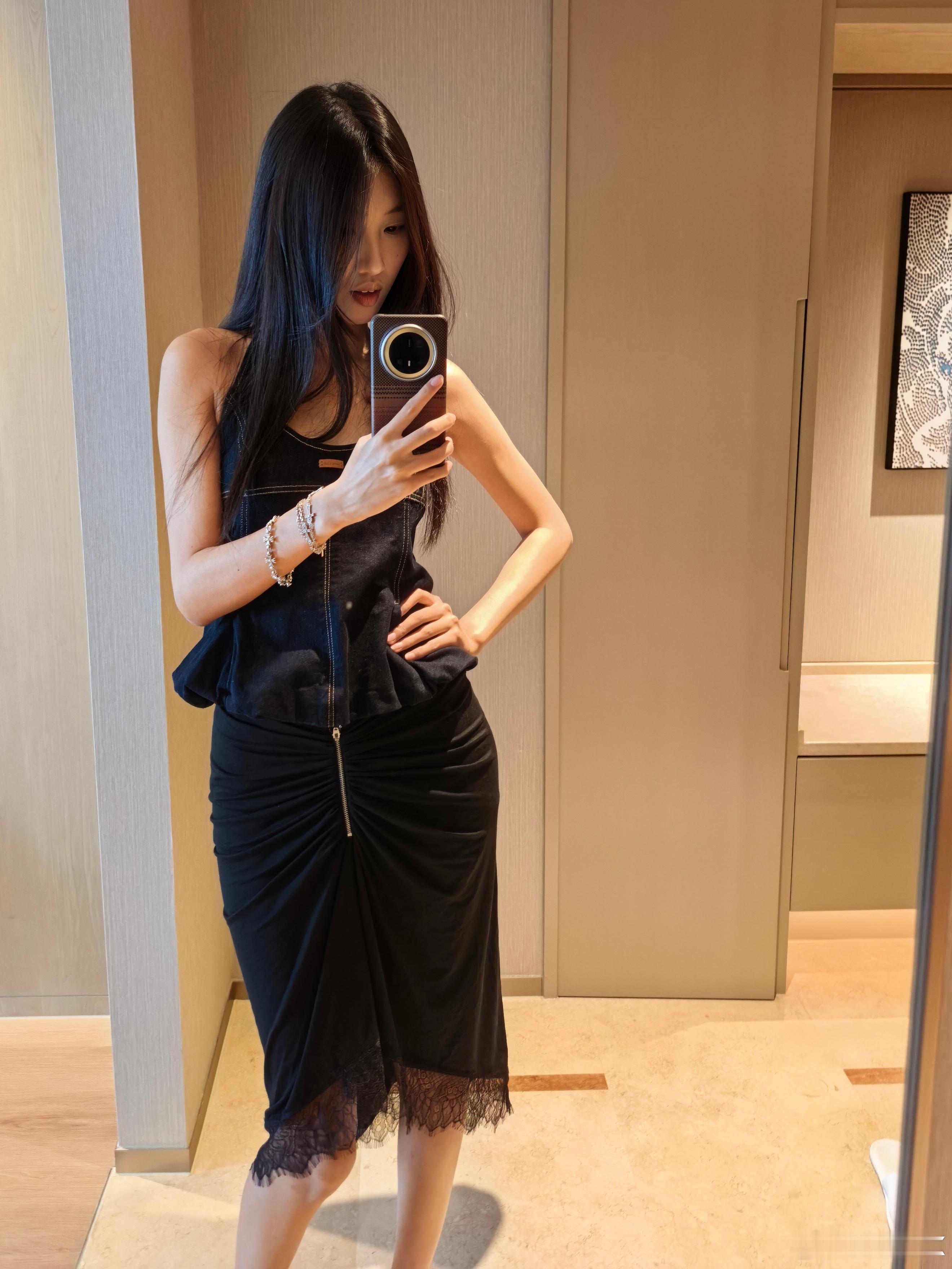 还剩5分钟出门，行李没收本p人也先拍为敬ootd 豹告老板