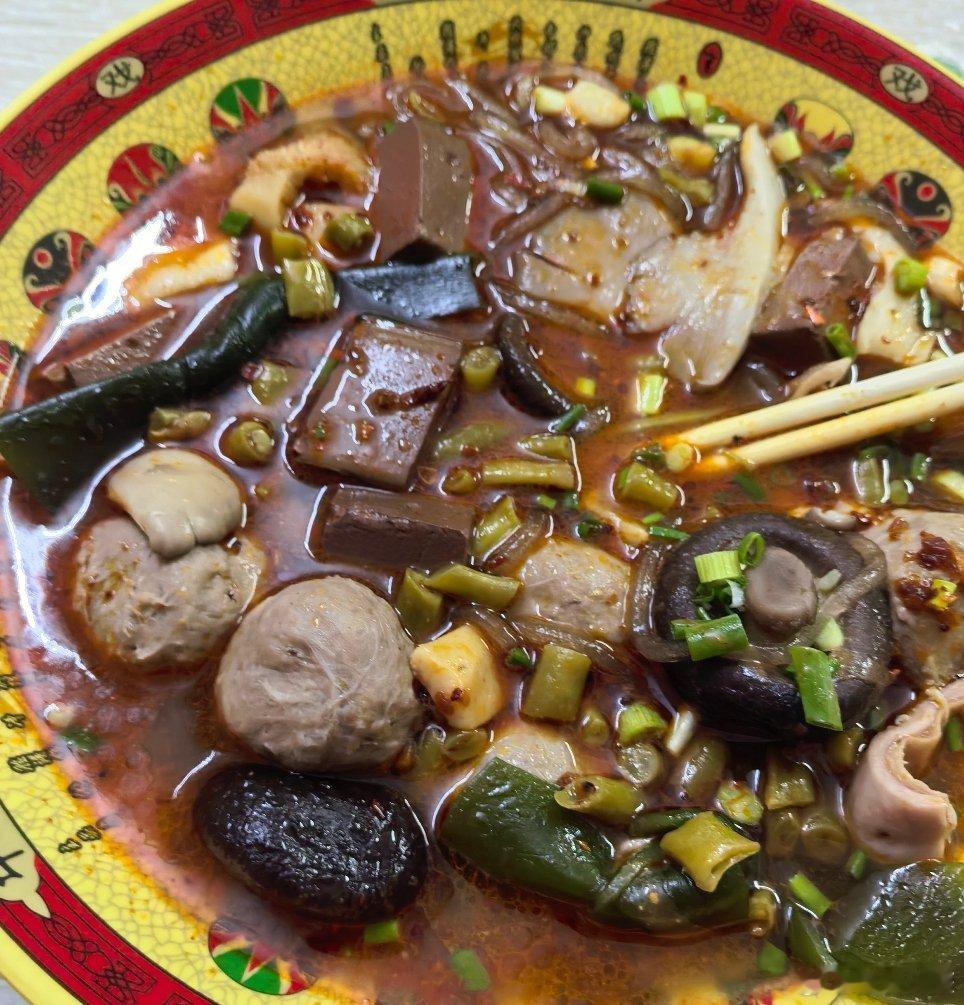 晚餐时间，现在只能吃微辣了生活手记