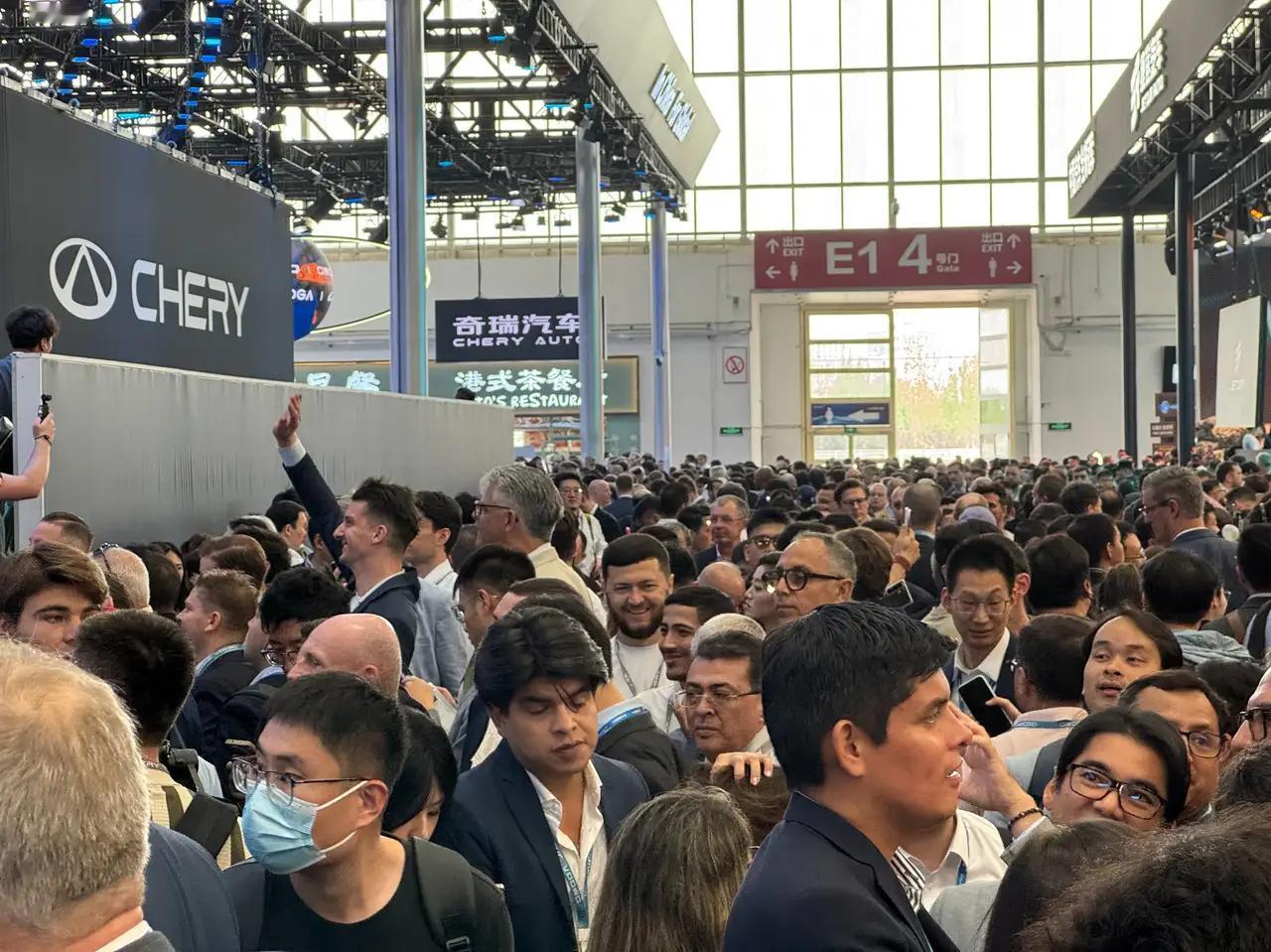 2026年北京国际车展上外国人最多的应该是奇瑞展台吧。