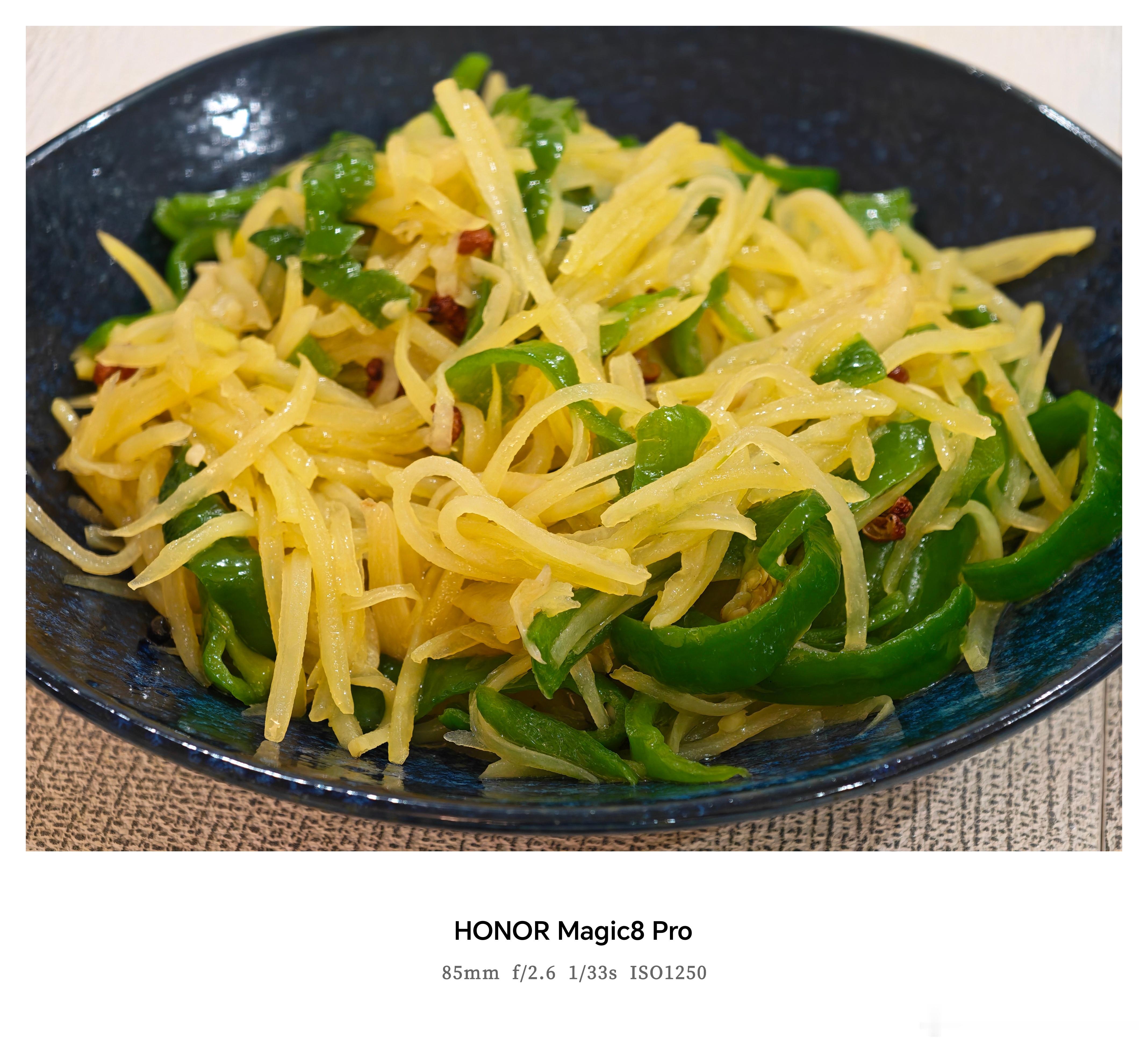 前两个星期有点忙，忙完又流感躺了两天今天终于有时间自己做饭了，手一抖生抽和盐放多