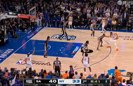 唐斯强打福克斯，怒喷垃圾话🤣马刺vs尼克斯NBA
