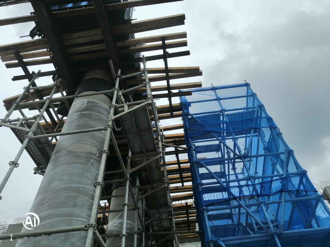 工程的施工质量取决于什么?
工程施工质量的好坏，一不取决于工程监理，二不取决于建