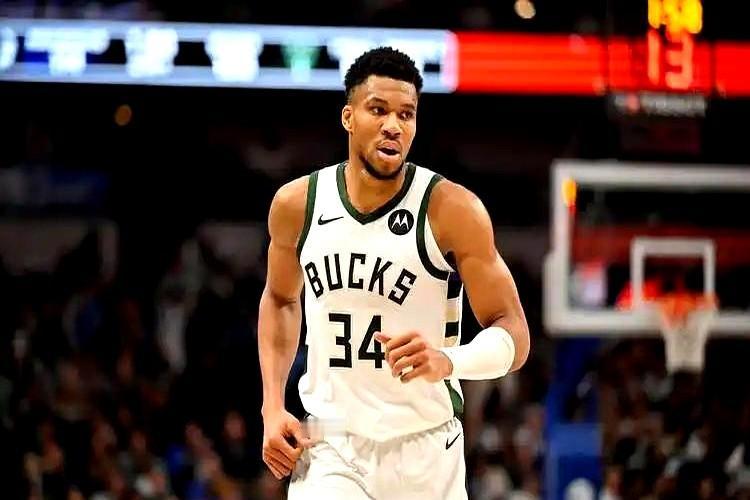 这交易方案的脑洞开得比宇宙还大吧！

现在网上吵翻了，有人说火箭用申京+范弗利特