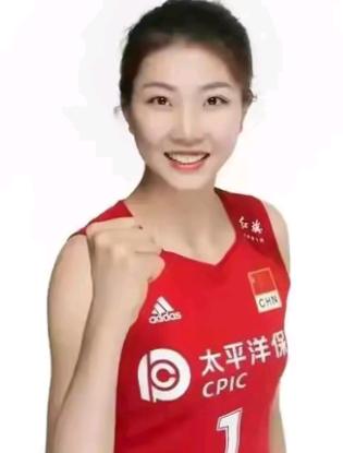 袁心玥
最新择偶标准
倾向圈外人
1.身高必须要高
本身身高2米01直言对方不能