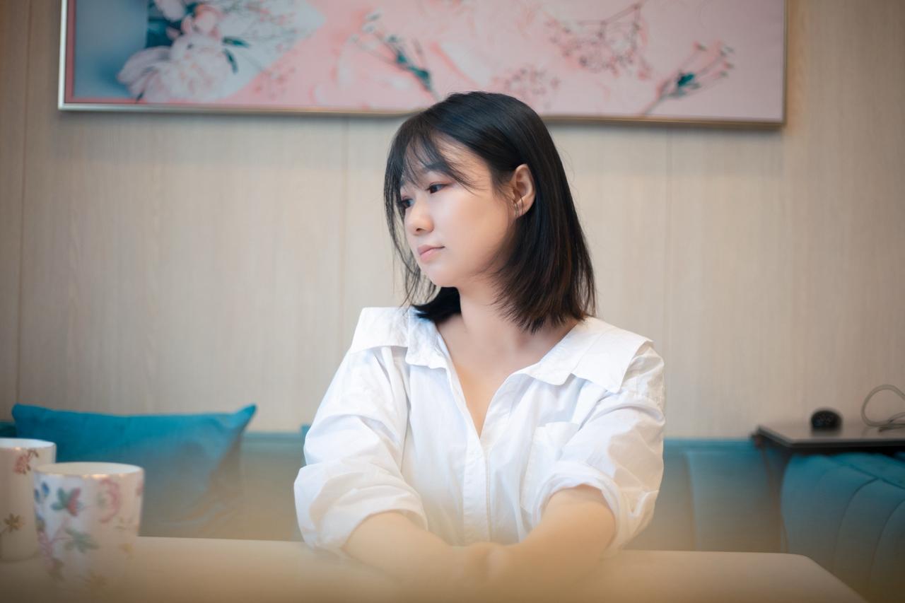 街拍美女配这个BGM好有故事感约拍 跟拍摄影 故事感写真 拍出电影感 摄影