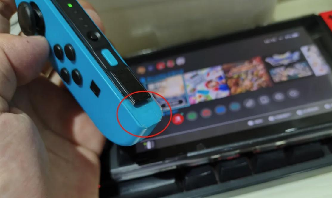 【switch手柄断连怎么办？透明胶带即可解决】switch手柄用久了之后，除了