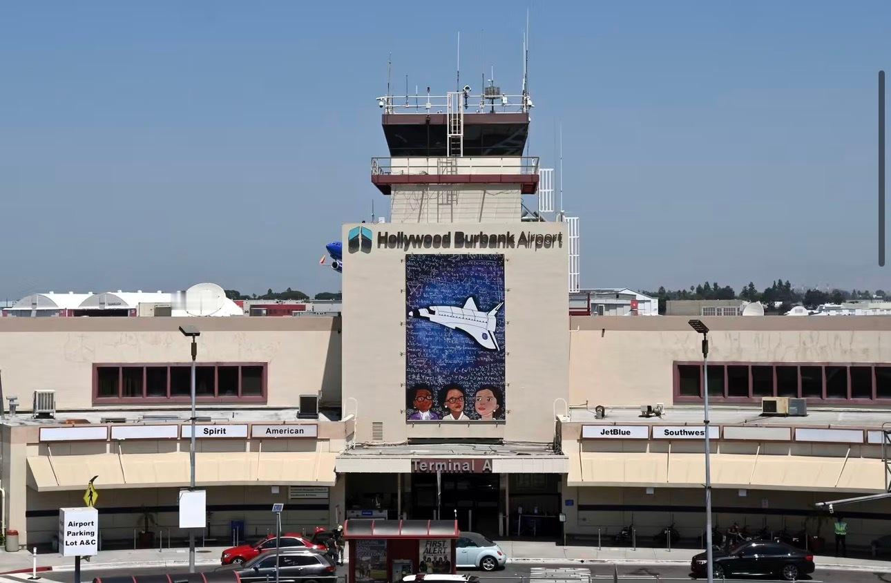 海外新鲜事 周一晚间，全美多地机场及其他空中交通管制设施出现人员短缺或预期短缺的