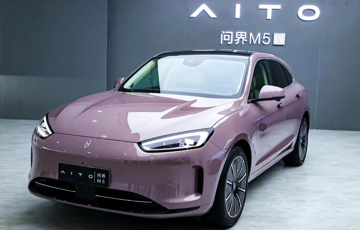 大家说说，华为智选是不是还差一个超高端品牌？
塞力斯-问界-suv
奇瑞-智界-