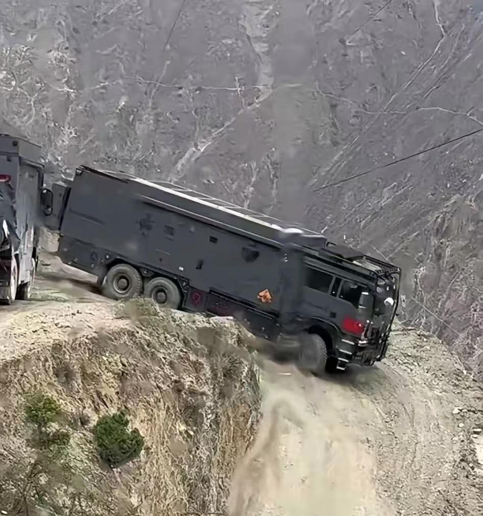 独库公路上倒是没见到这么大的车~~~海阔试车超话