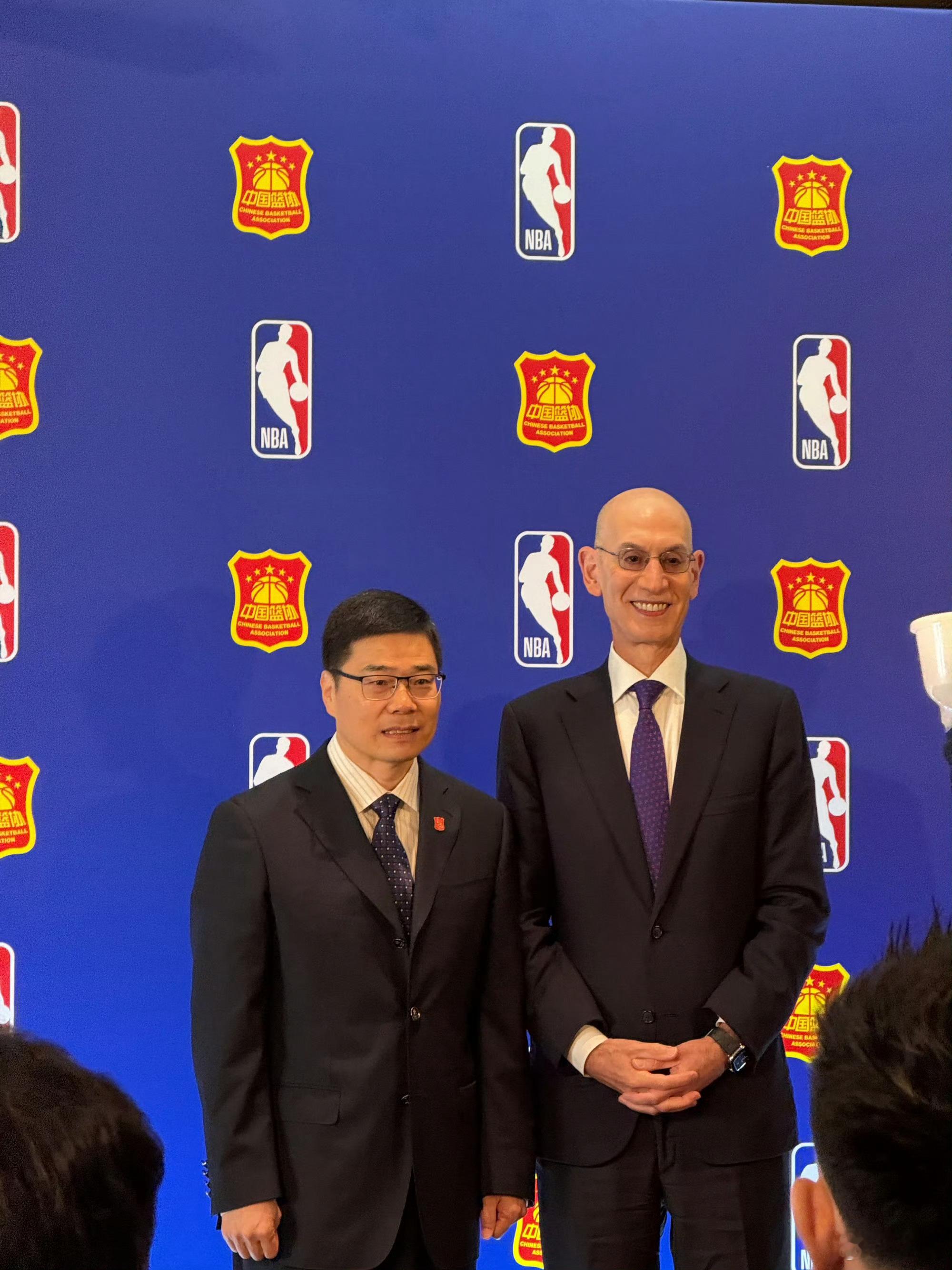 合作的基础是共赢，对中国篮协来说，多和高水平竞技圈层进行交流从而为国家队成绩的提