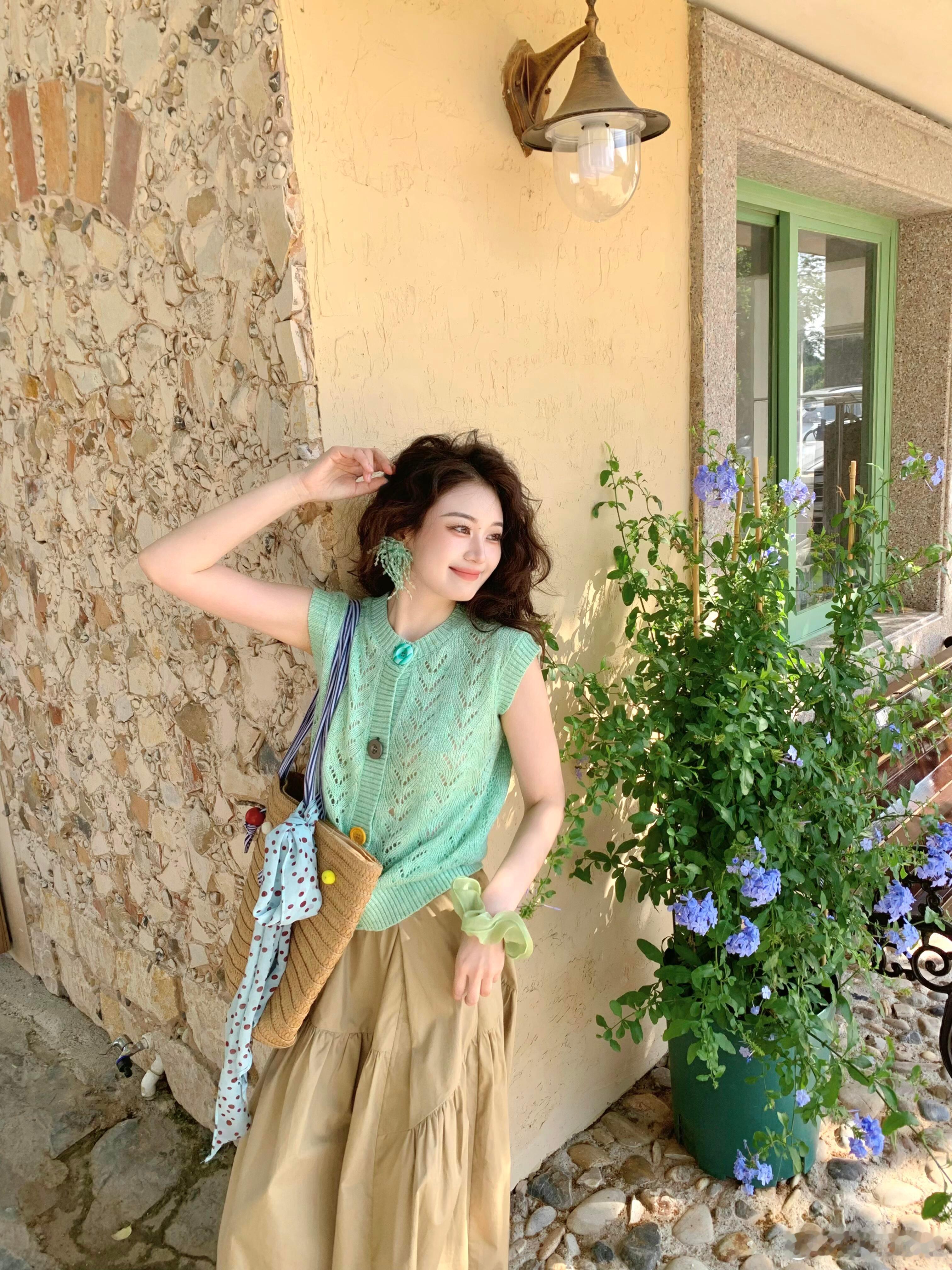 ootd 夏日清新感穿搭🍃 把花园穿在身上啦 这套穿搭也太适合夏天出游了吧💐