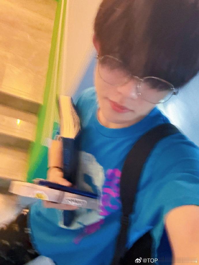 苏新皓不参加湖南中秋之夜 苏新皓因健康原因缺席湖南中秋之夜，虽然让人有些失望，但