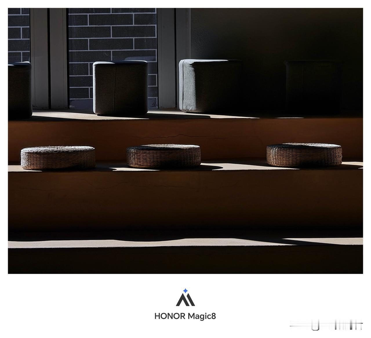 荣耀magic8请叫我单反
   说真的，荣耀magic8拍出的照片不够极致，但