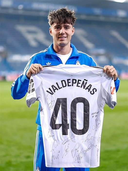 阿森纳、多特蒙德、勒沃库森和AC米兰都希望在今年夏天签下维克托·巴尔德佩纳斯。皇